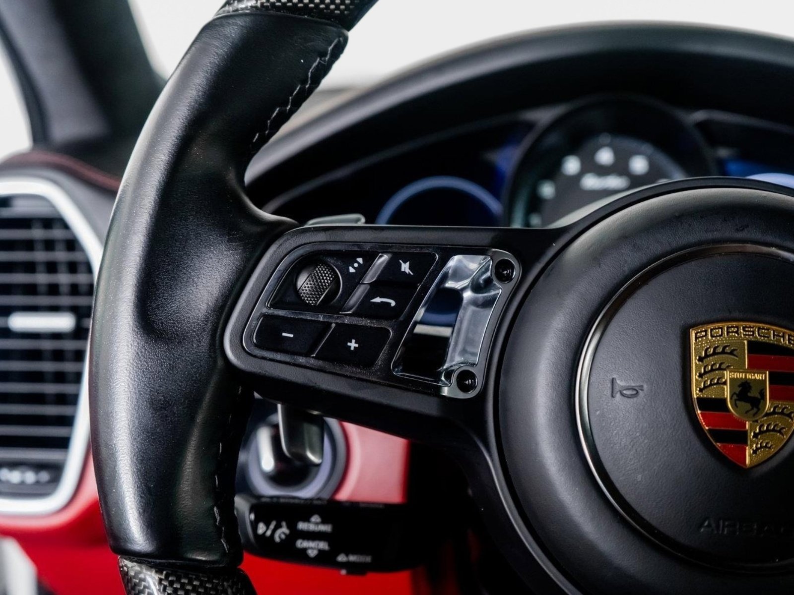 Used 2022 Porsche Cayenne Turbo image 51