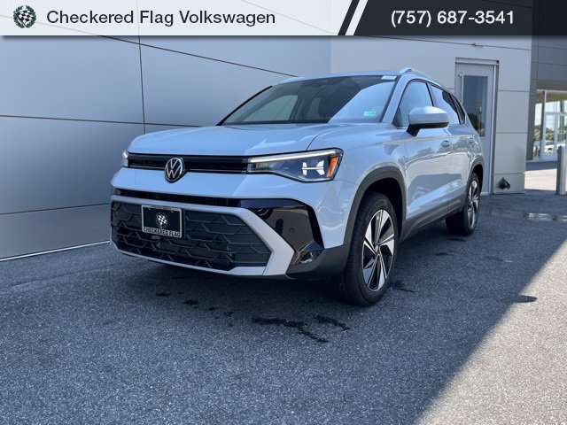 New 2025 Volkswagen Taos SE image 11