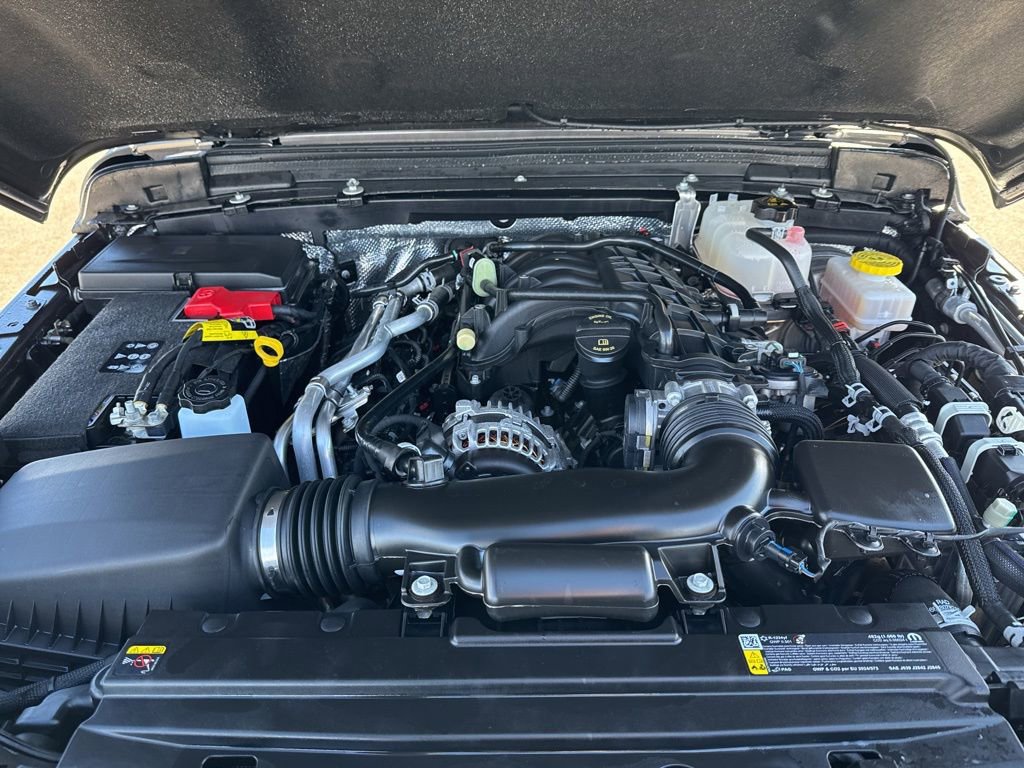 Certified 2025 Jeep Wrangler Unlimited Rubicon image 33