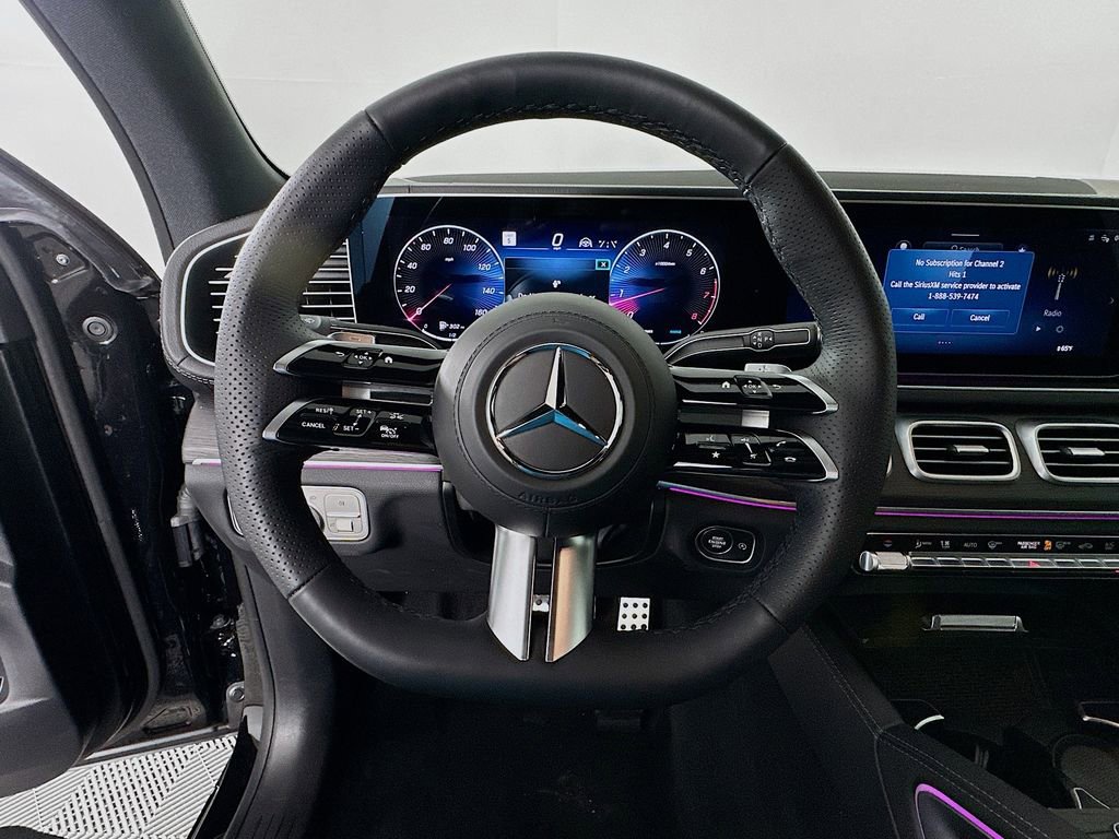 Used 2025 Mercedes-Benz GLS 450 4MATIC image 11