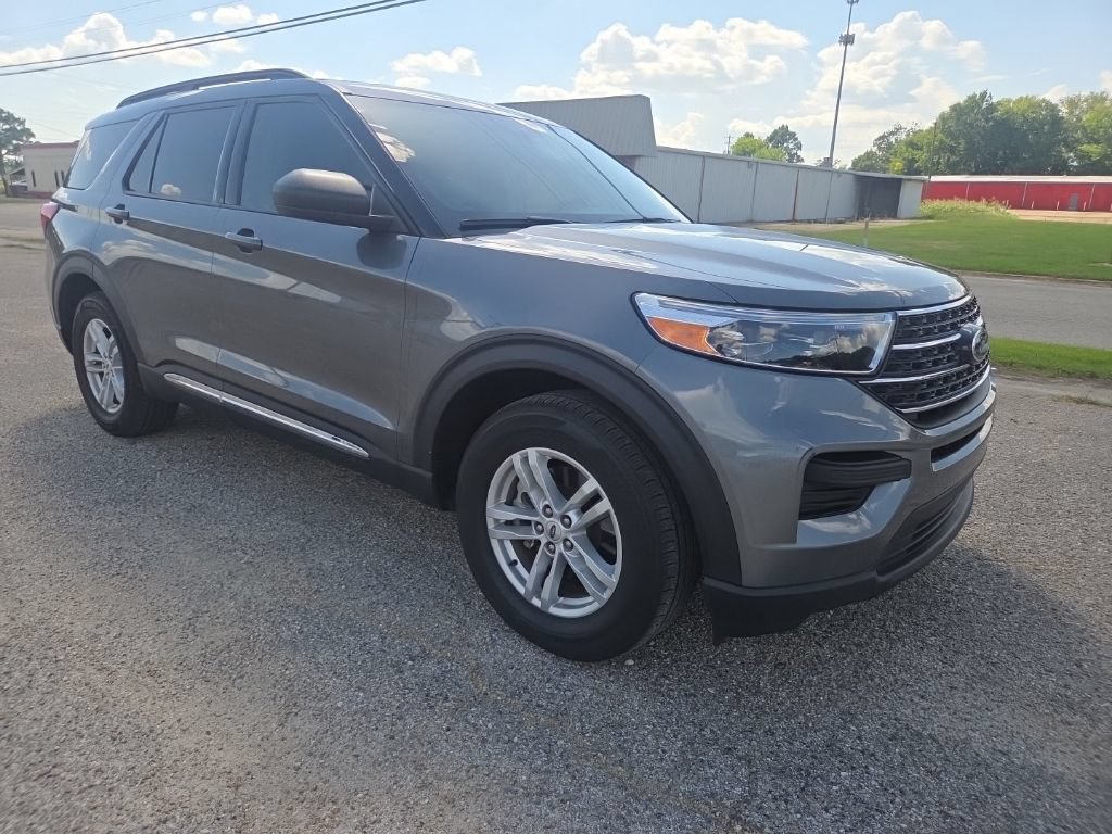 Used 2023 Ford Explorer XLT RWD image 14