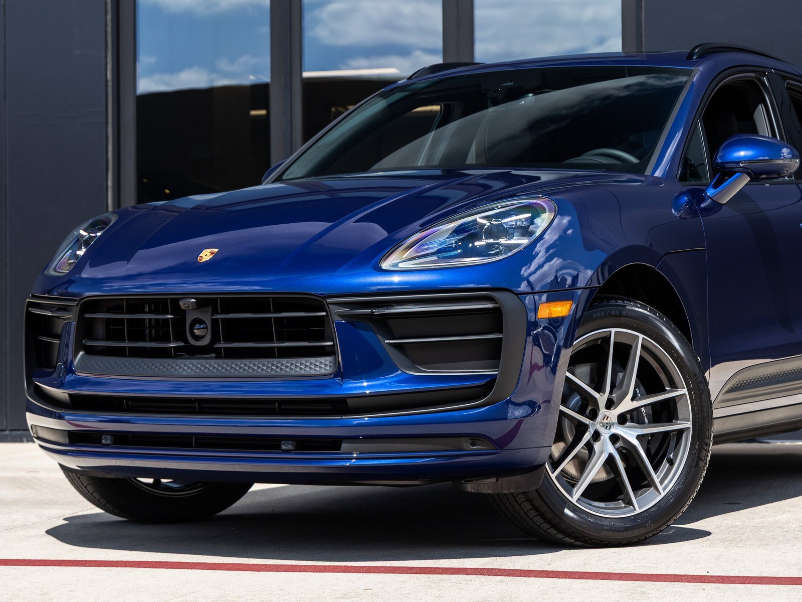 New 2026 Porsche Macan image 7