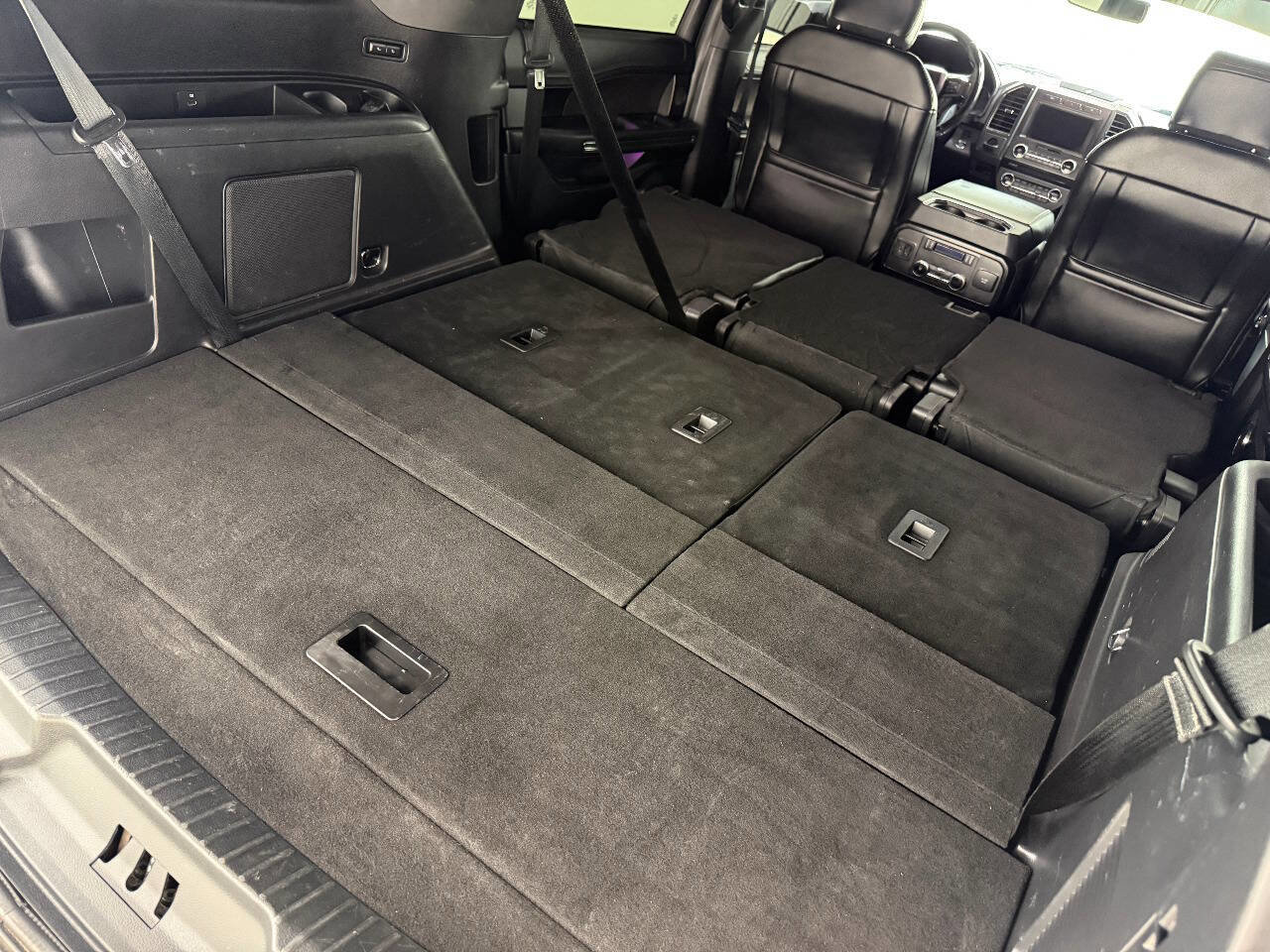 Used 2018 Ford Expedition Limited RWD image 76
