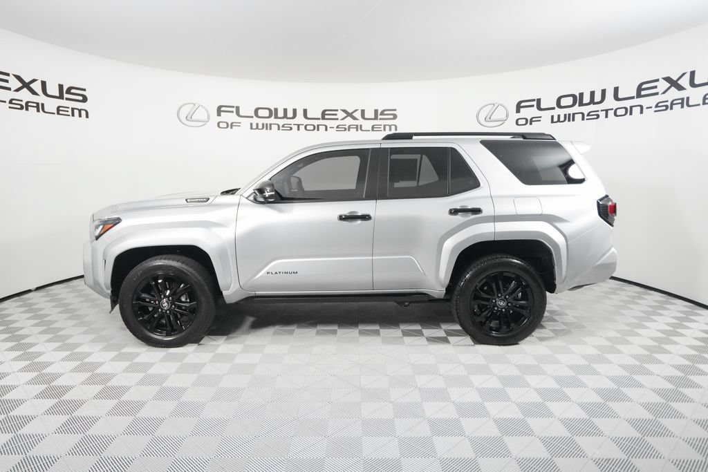Used 2025 Toyota 4Runner Platinum AWD/4WD image 4
