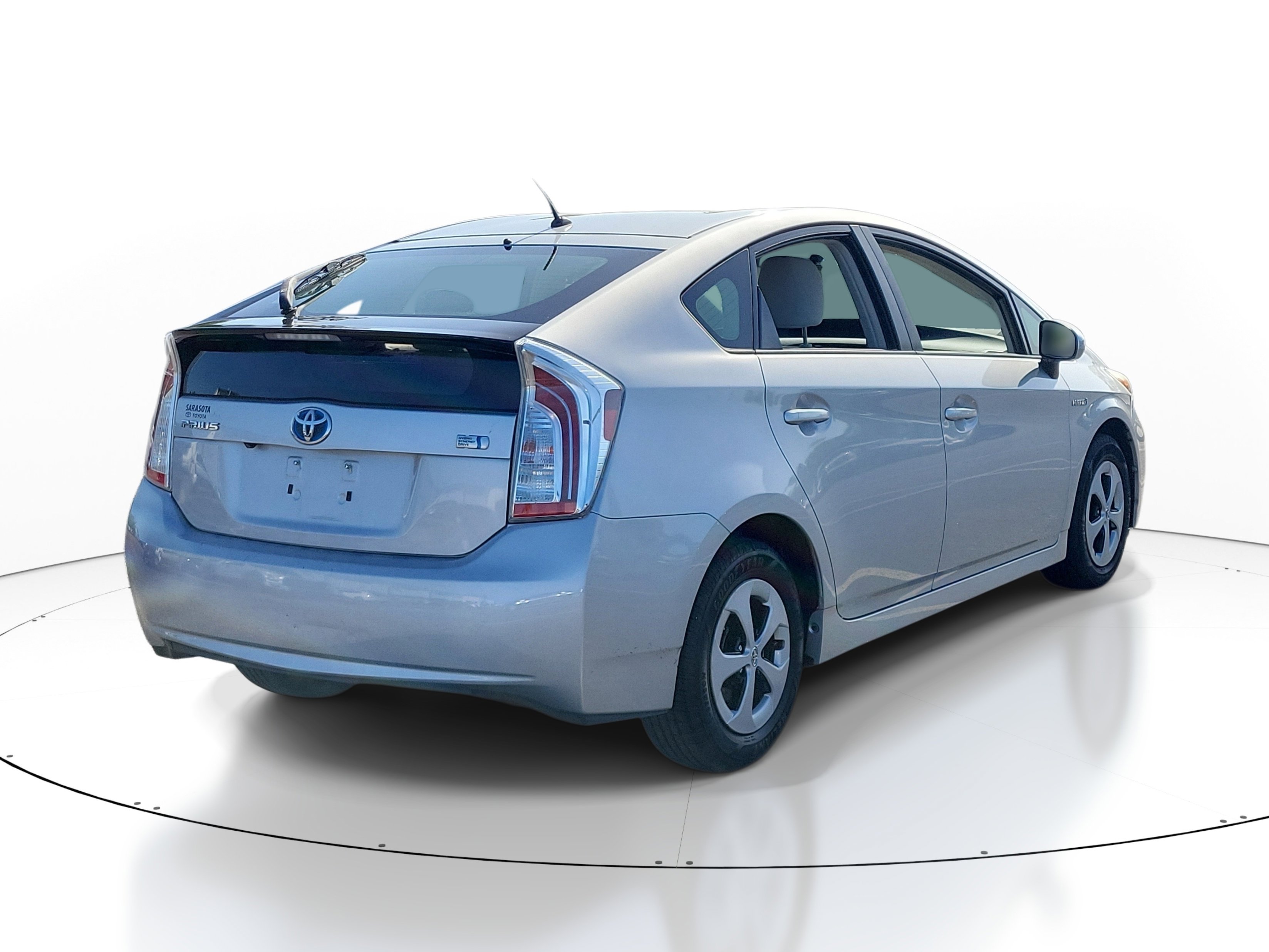 Used 2015 Toyota Prius Two FWD image 6