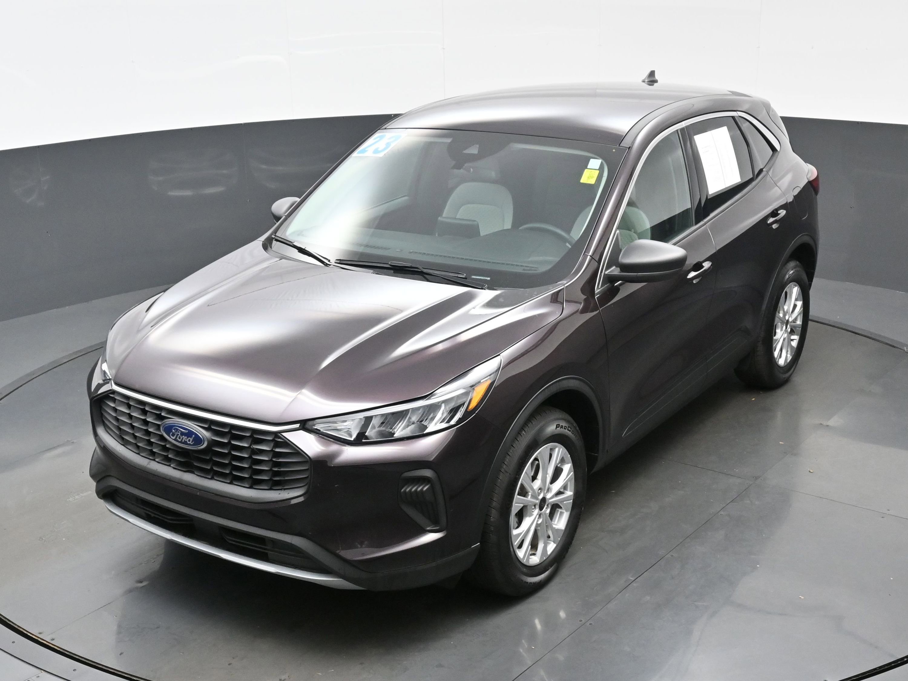 Used 2023 Ford Escape Active image 32