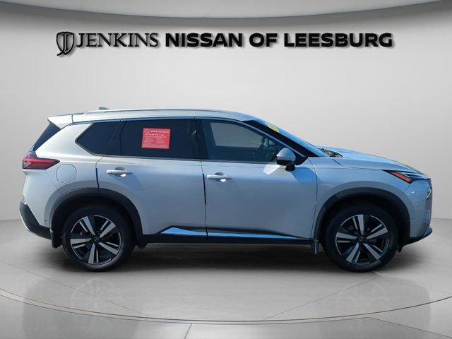 Certified 2022 Nissan Rogue Platinum w/ Head-Up Display Package FWD image 3