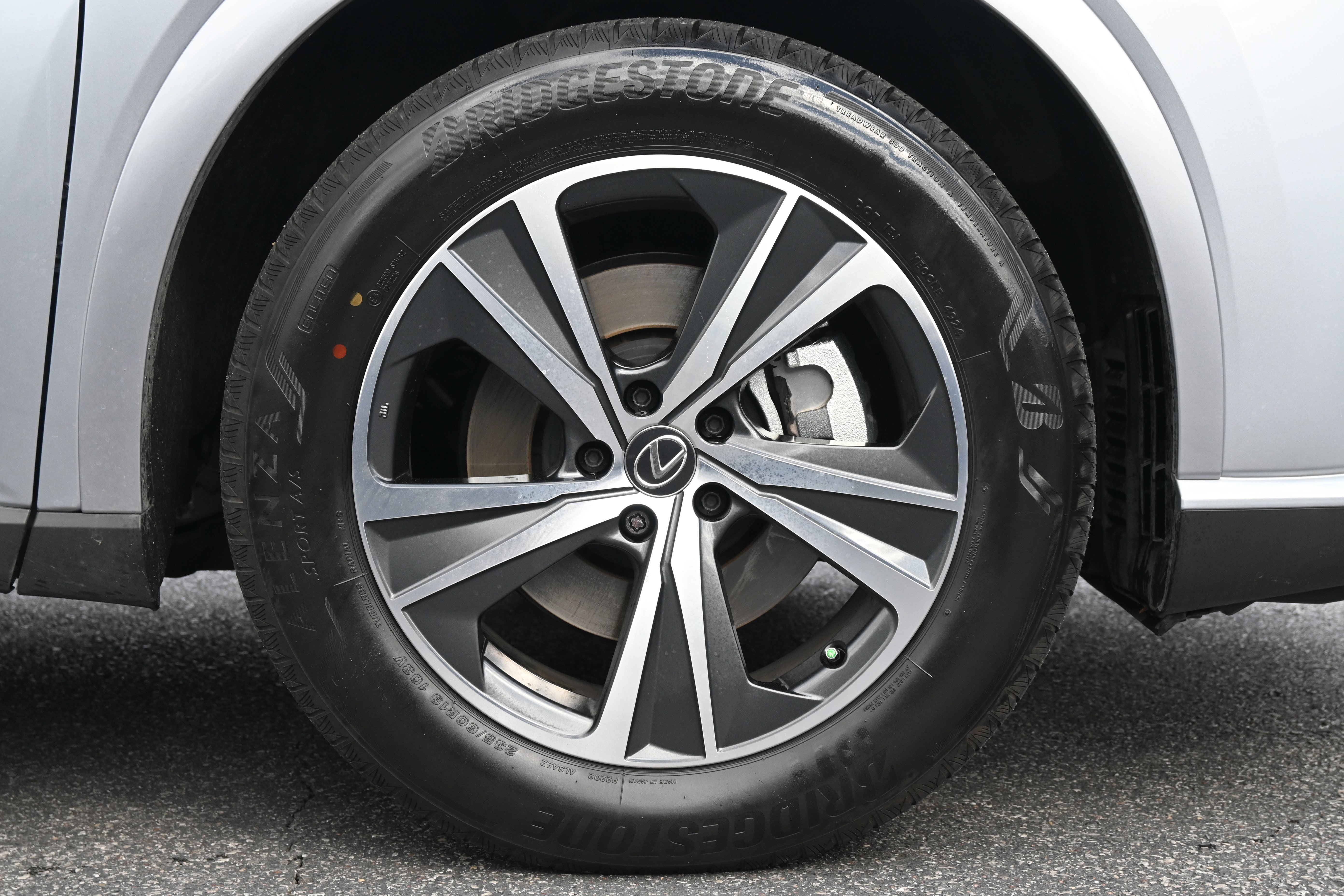 Used 2025 Lexus RX 350 Premium w/ Accessory Package (Z1) image 23