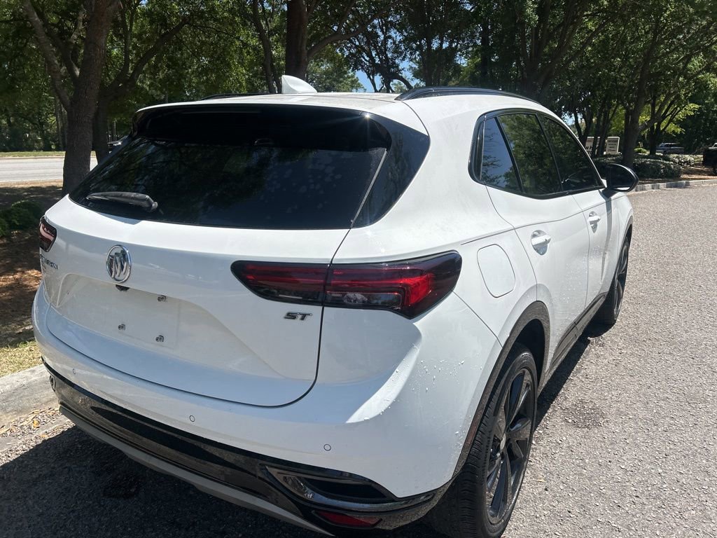 Used 2021 Buick Envision Essence w/ Sport Touring Package FWD image 7