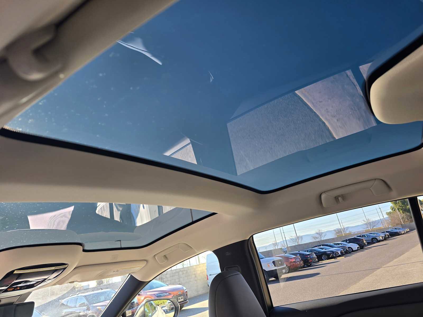 Used 2023 Lexus RZ 450e Premium image 22