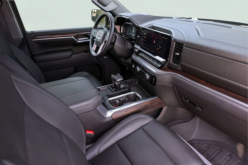 Used 2023 GMC Sierra 1500 SLT w/ SLT Premium Package AWD/4WD image 31