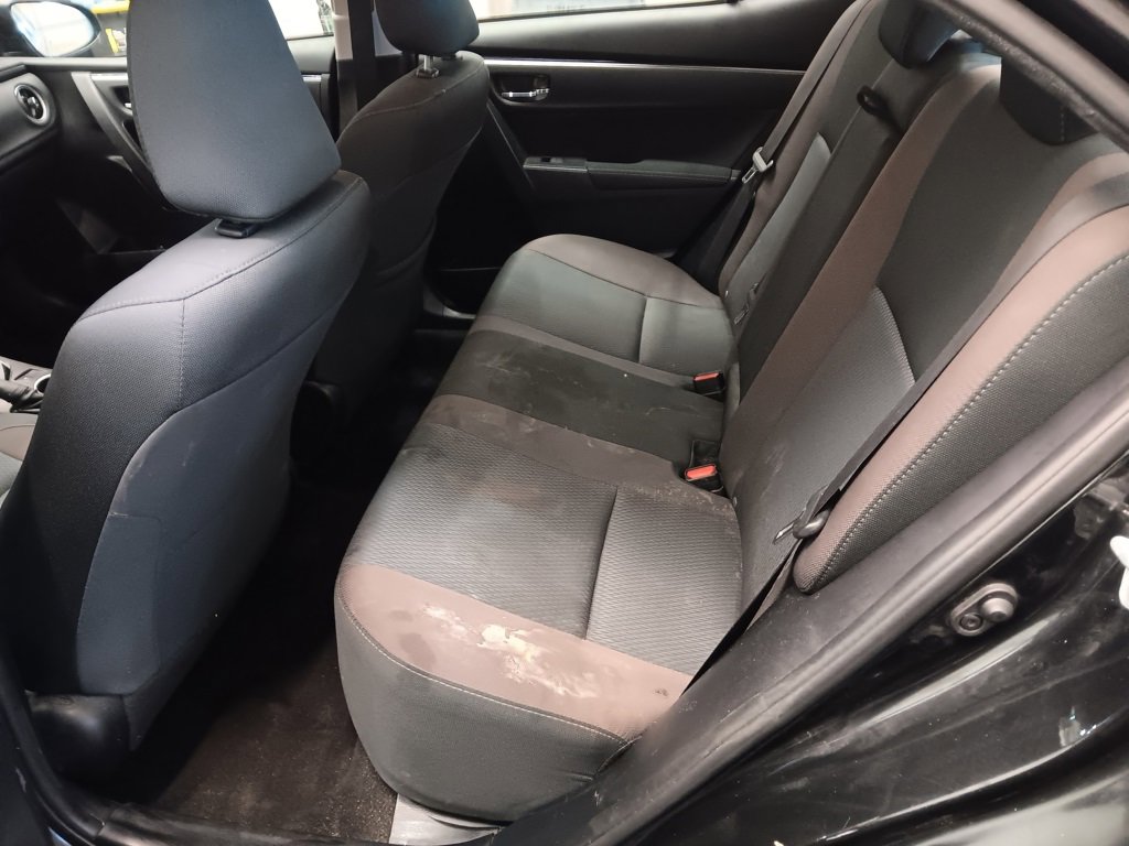 Used 2017 Toyota Corolla L image 17