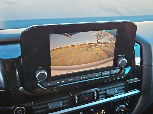 Used 2022 Nissan Pathfinder SV w/ SV Premium Package image 10