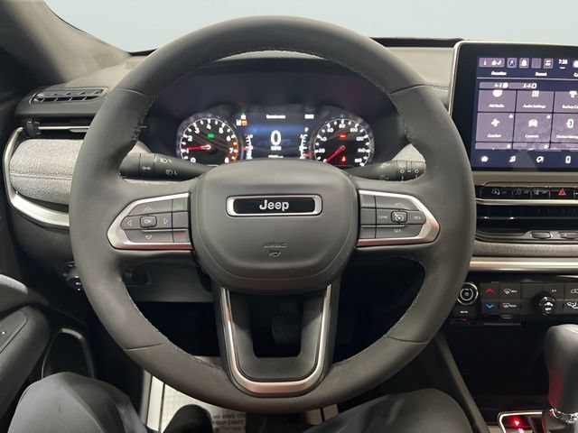 Used 2023 Jeep Compass Latitude AWD/4WD image 6