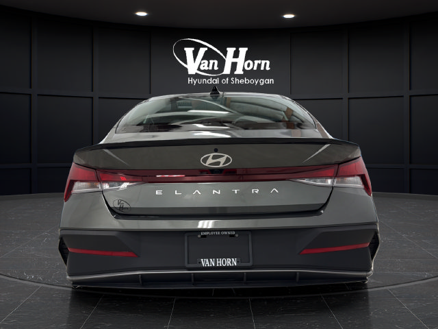 Used 2025 Hyundai Elantra Sport w/ Cargo Package FWD image 6