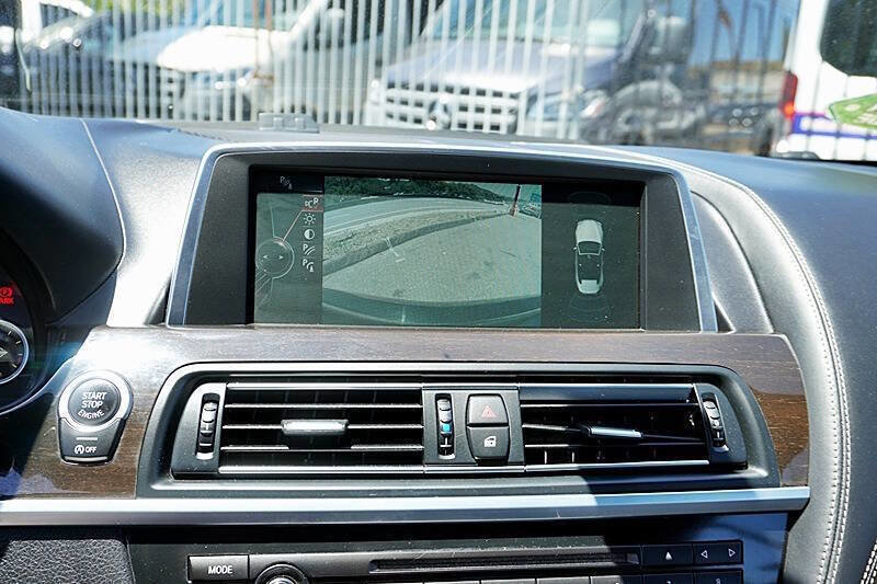 Used 2015 BMW 640i Convertible RWD image 21