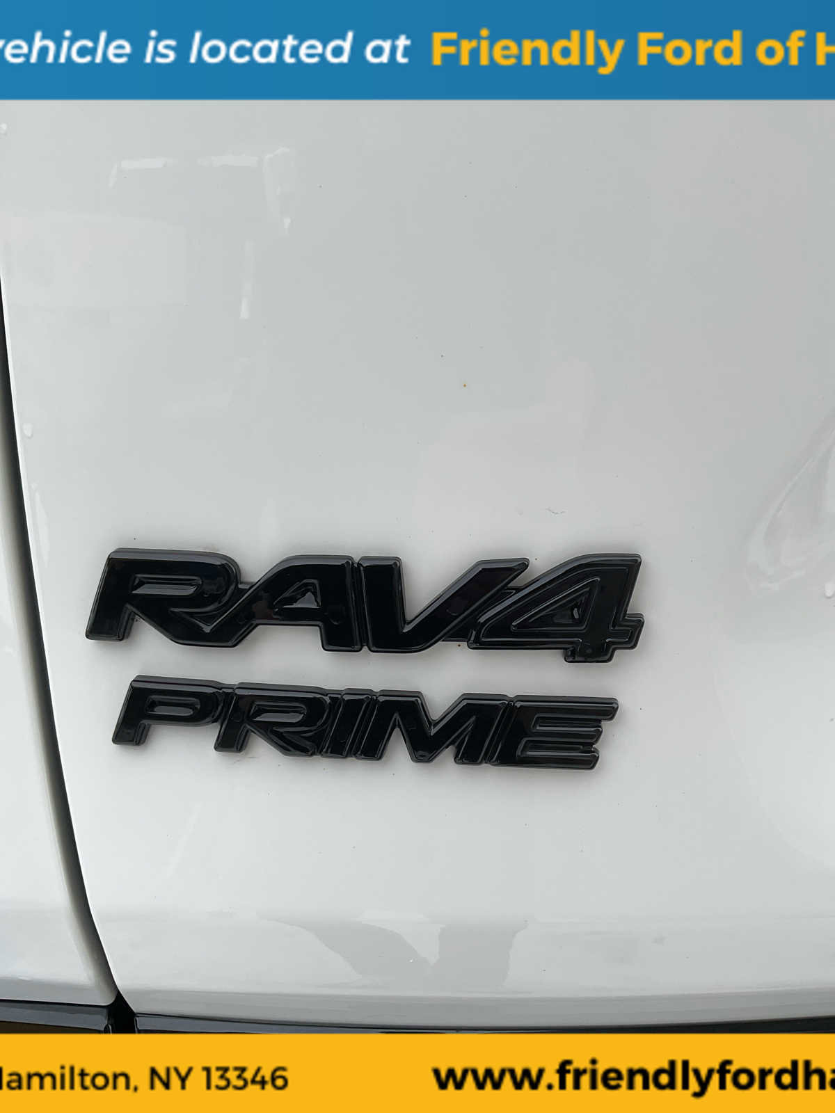 Used 2024 Toyota RAV4 SE w/ Weather & Moonroof Package image 16