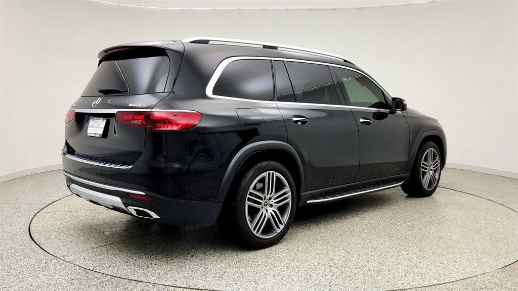 Used 2024 Mercedes-Benz GLS 450 4MATIC image 5