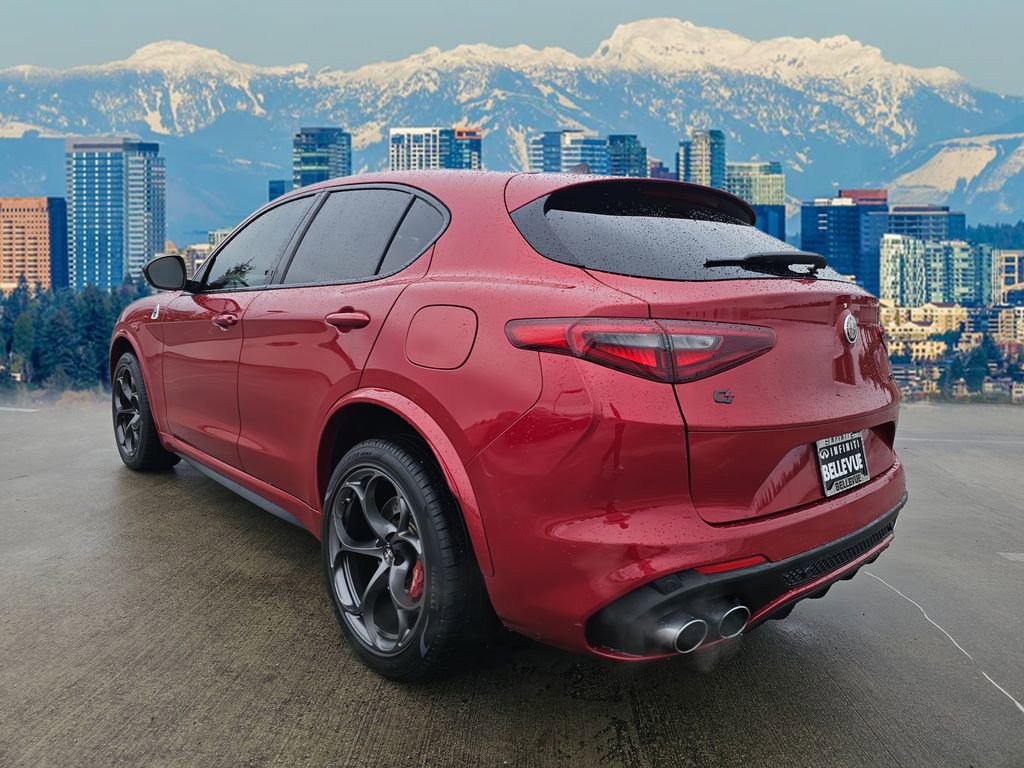 Used 2019 Alfa Romeo Stelvio Quadrifoglio image 5