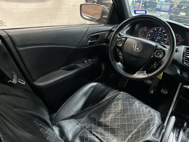 Used 2016 Honda Accord Sport image 12