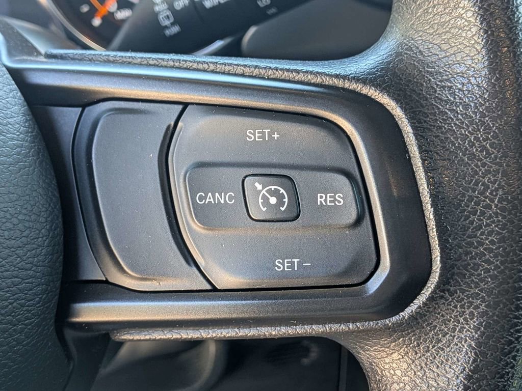 Used 2022 Jeep Wrangler Sport image 26