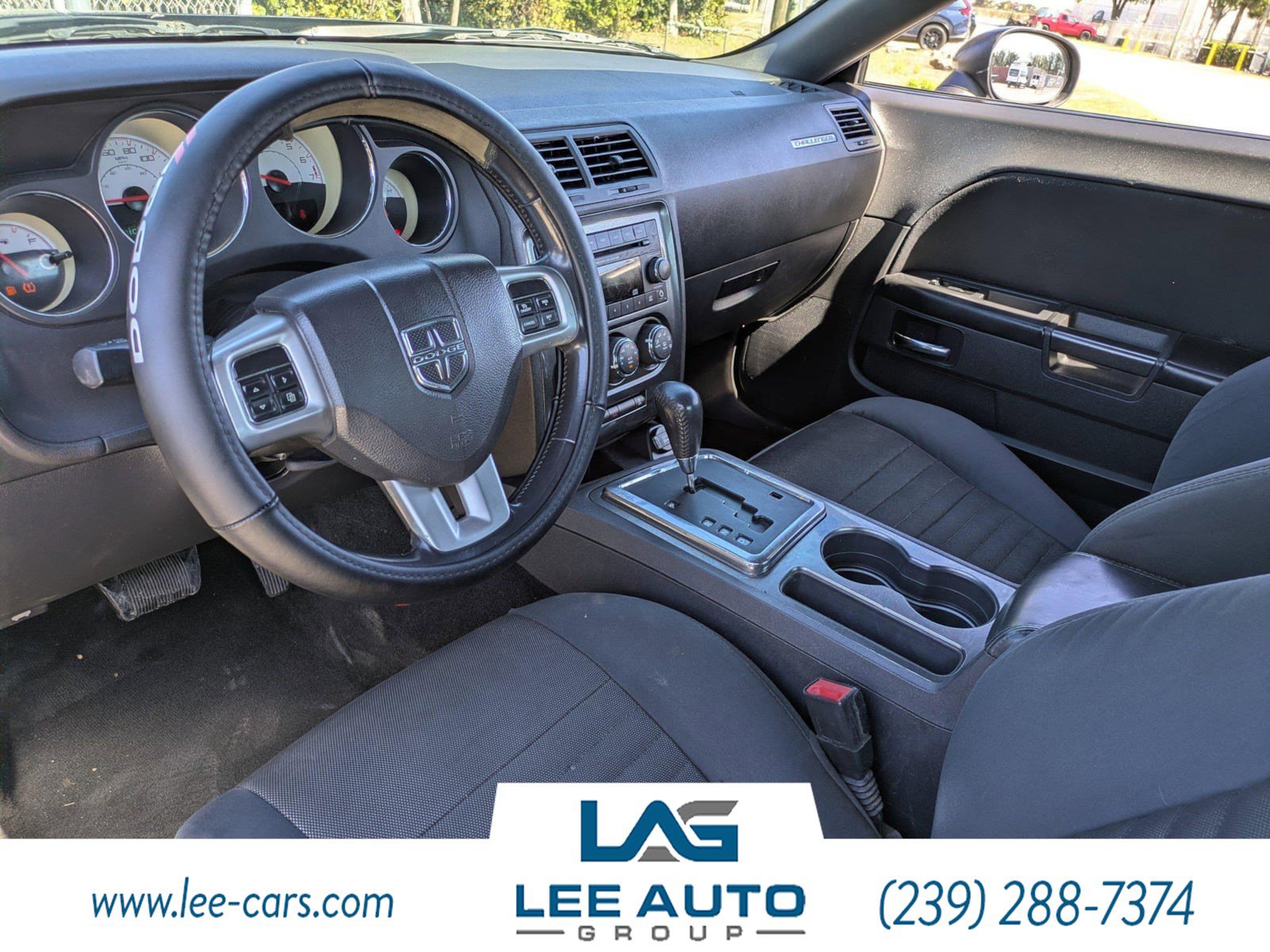 Used 2014 Dodge Challenger SXT RWD image 13