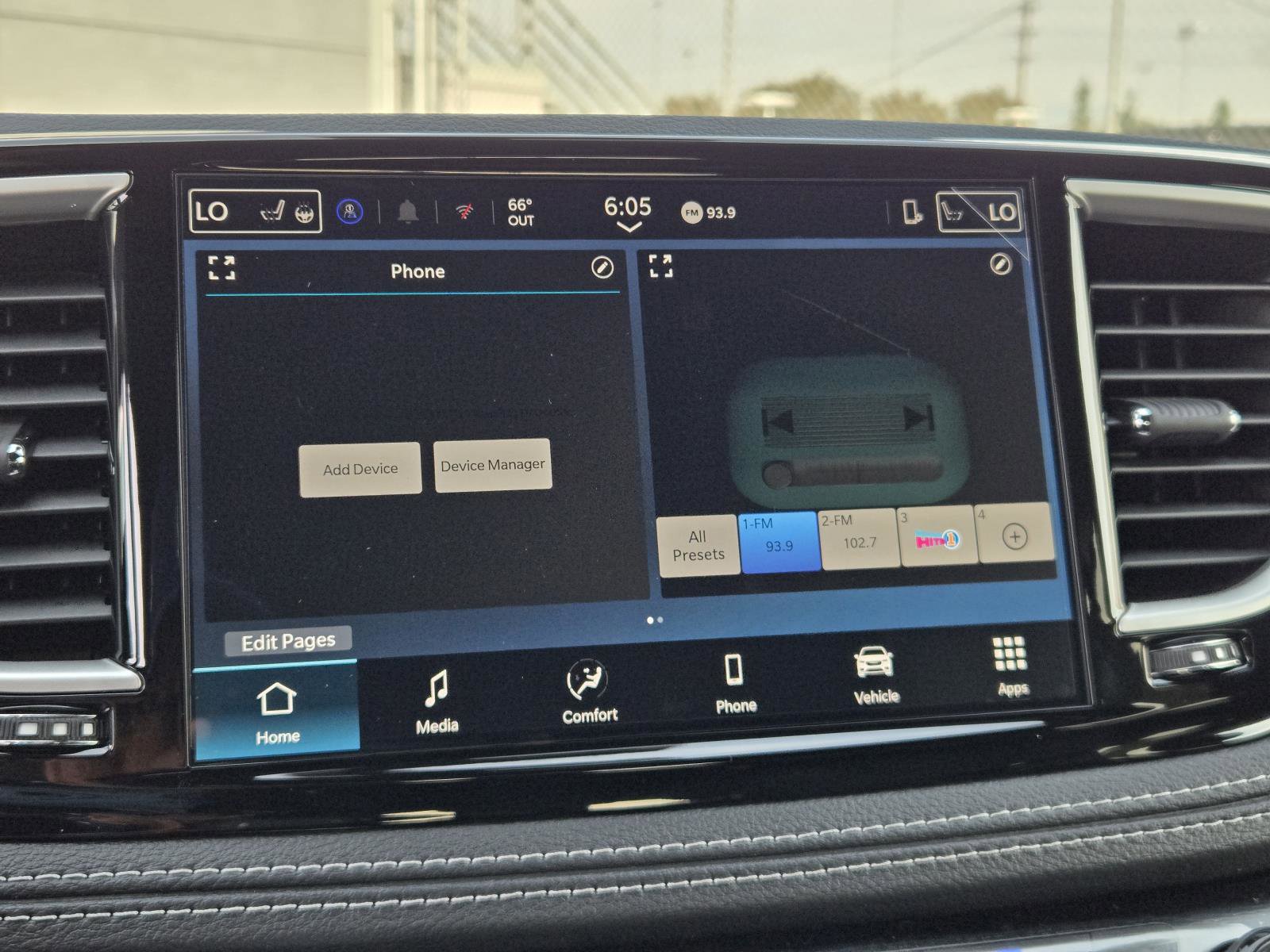 New 2026 Chrysler Pacifica Select image 9