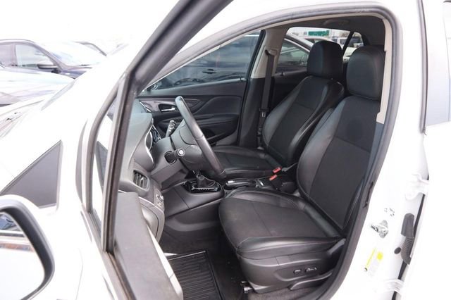 Used 2022 Buick Encore Preferred w/ Safety Package image 8