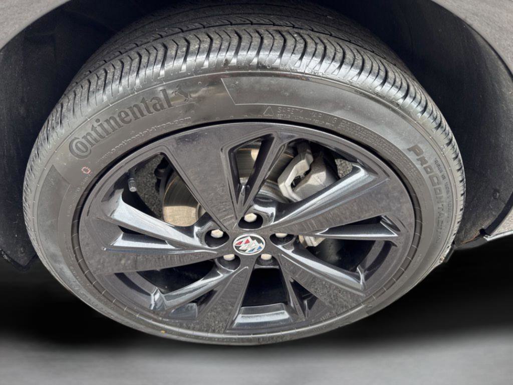 Used 2023 Buick Envision Essence w/ Sport Touring Package FWD image 38