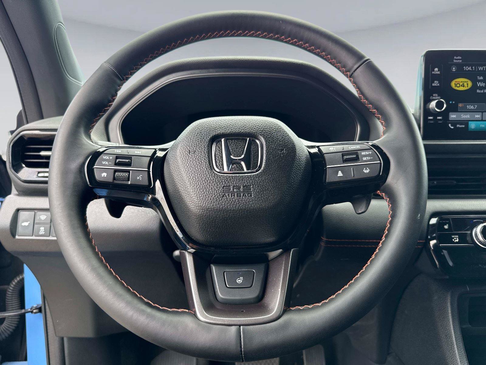 Used 2023 Honda Pilot TrailSport image 30