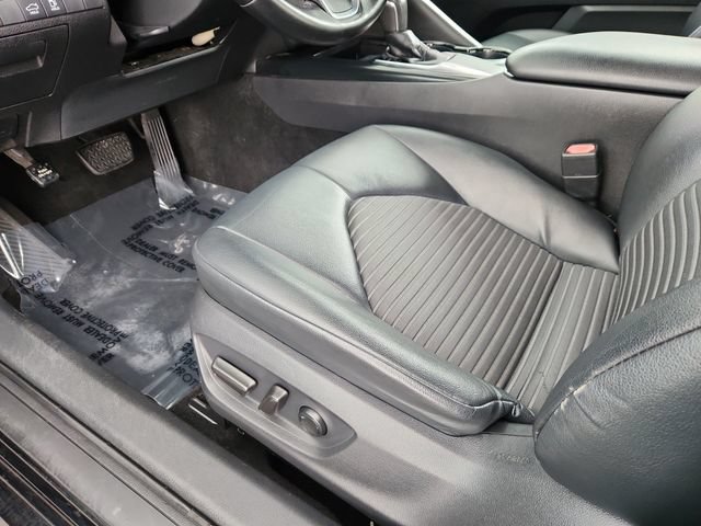 Used 2019 Toyota Camry SE w/ Carpet Mat Package FWD image 19