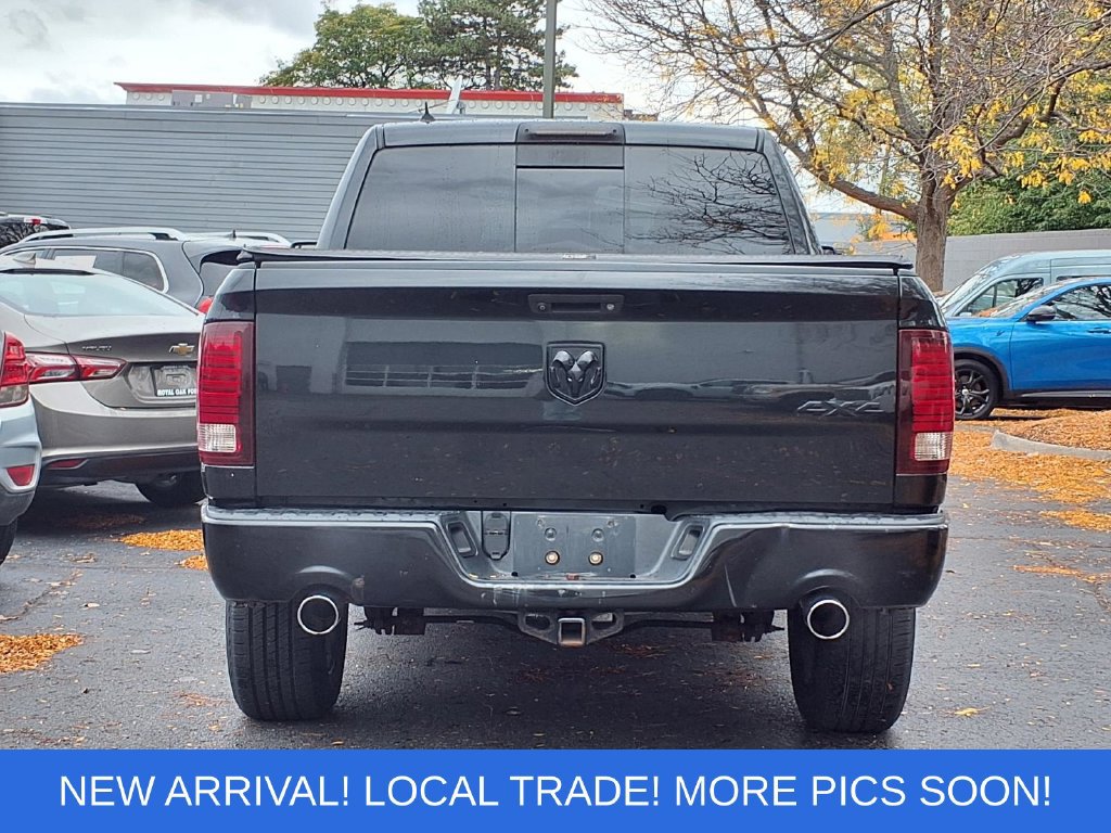 Used 2016 RAM 1500 Sport w/ Black Ram 1500 Sport Group AWD/4WD image 4