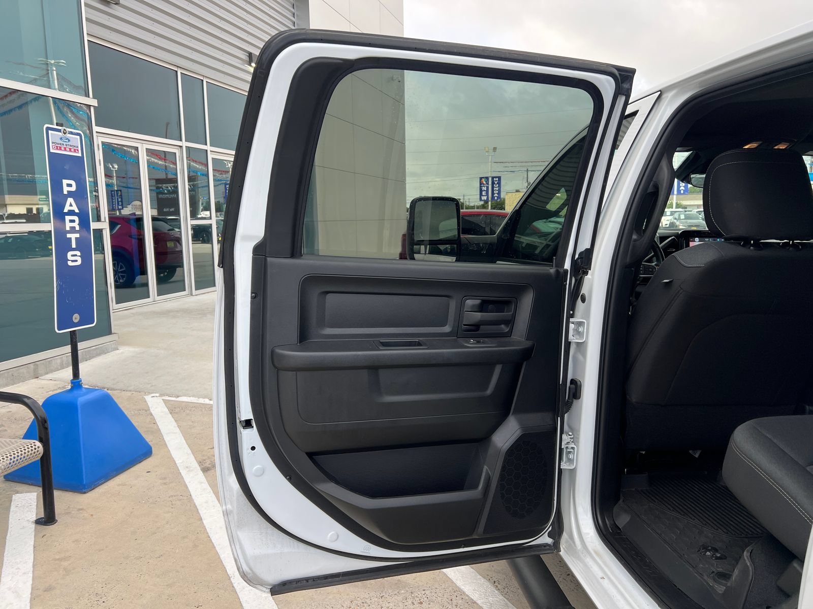 Used 2025 RAM 3500 Tradesman AWD/4WD image 12