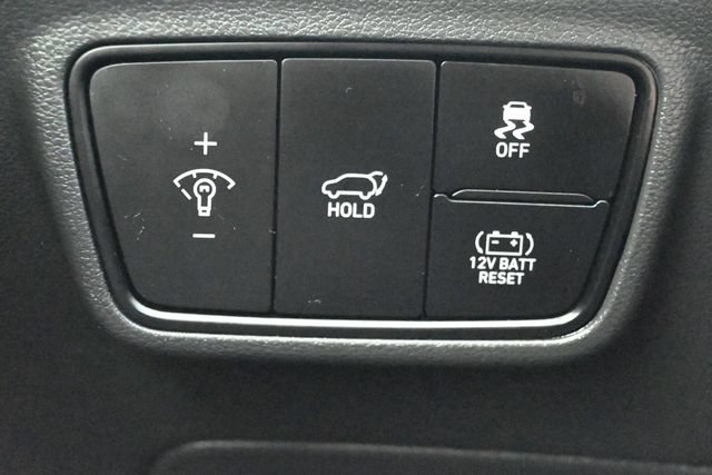 Used 2022 Hyundai Tucson Limited AWD/4WD image 26