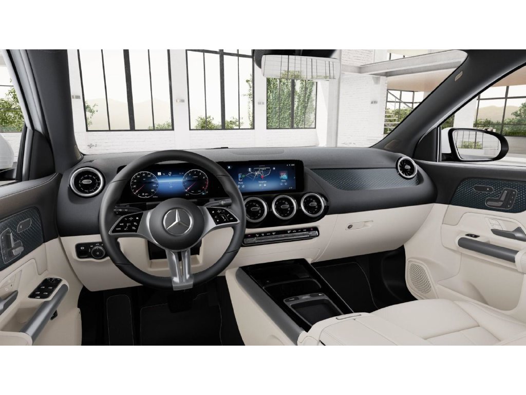 New 2026 Mercedes-Benz GLA 250 4MATIC image 3