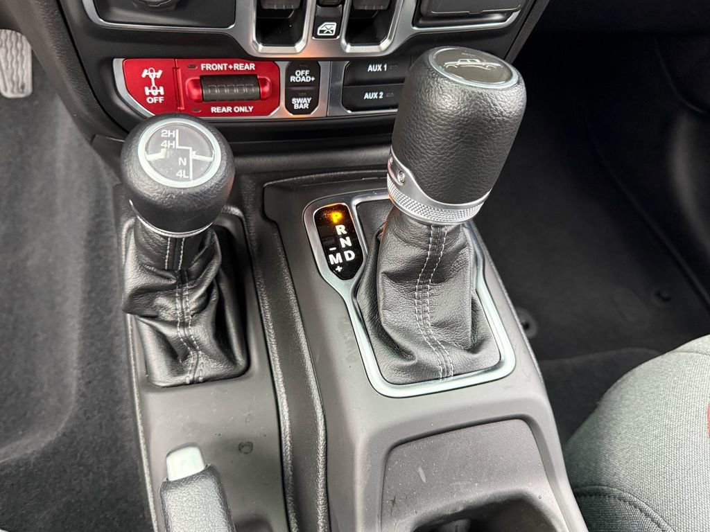 Used 2025 Jeep Gladiator Rubicon w/ Convenience Group image 20