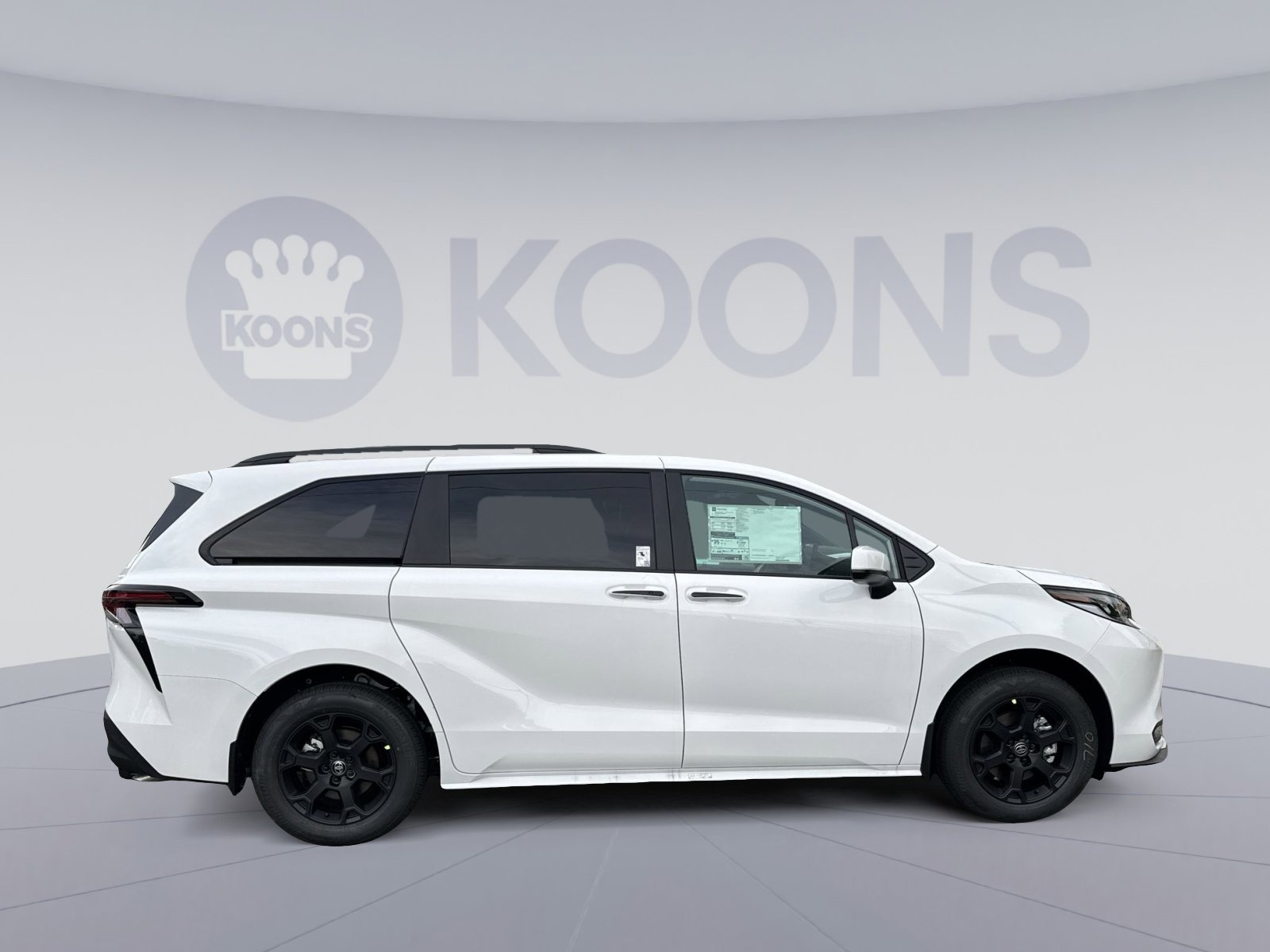 New 2026 Toyota Sienna XLE Woodland Edition AWD/4WD image 17