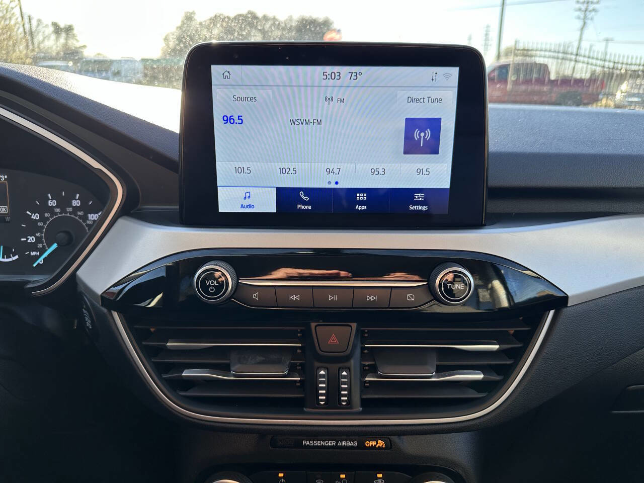 Used 2022 Ford Escape SE image 15