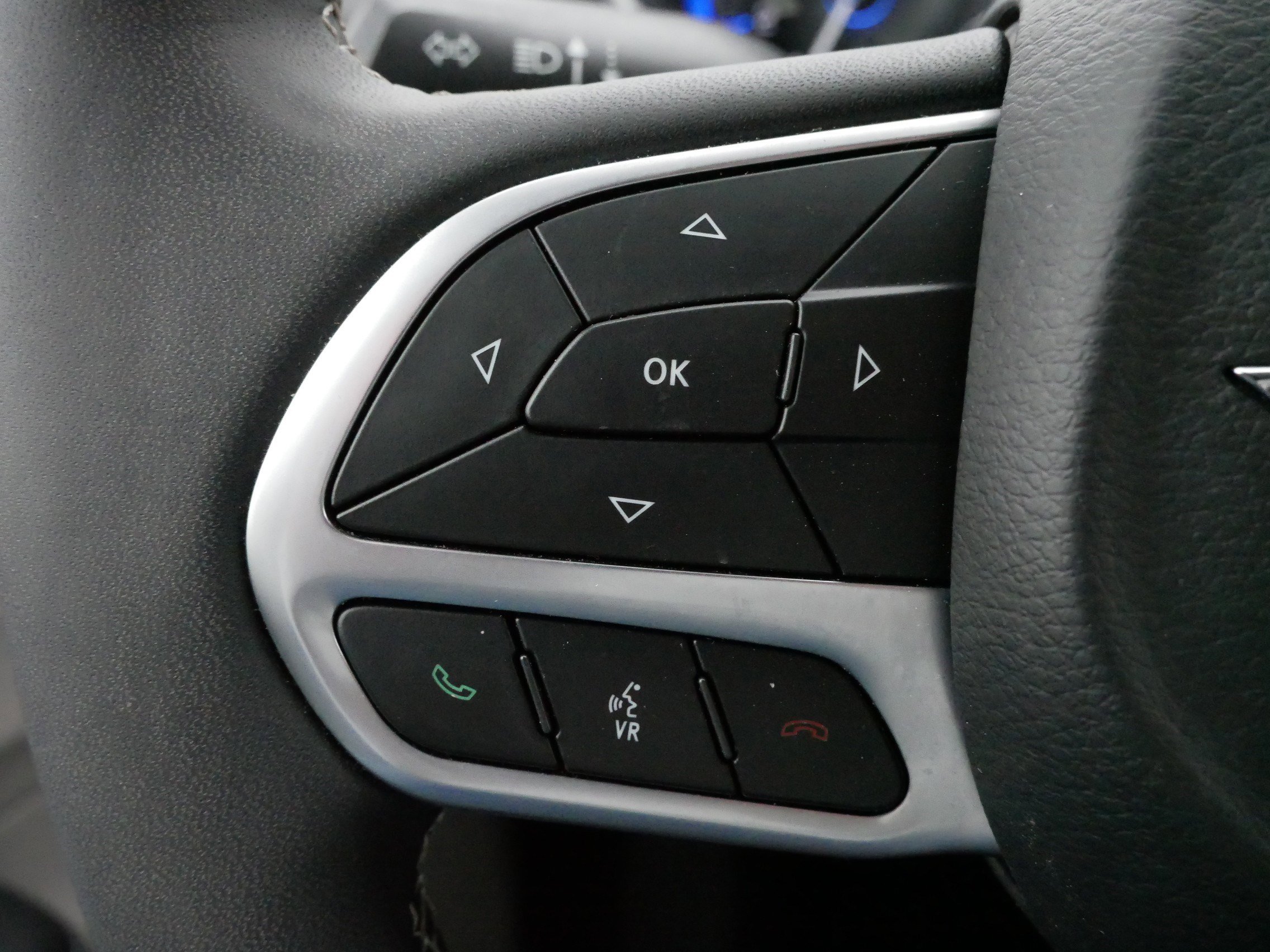 Used 2024 Chrysler Pacifica Touring-L image 26