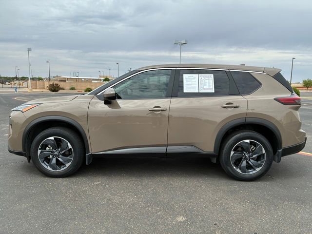 Certified 2024 Nissan Rogue SV FWD image 3