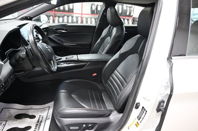 Used 2020 Toyota Avalon XSE w/ All Weather Liner Package image 10