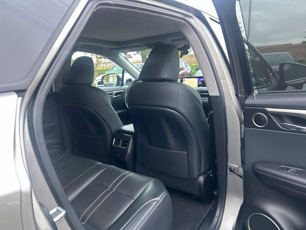 Used 2018 Lexus RX 450h AWD w/ Luxury Package image 15