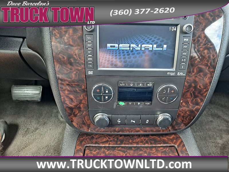 Used 2014 GMC Yukon XL Denali image 26