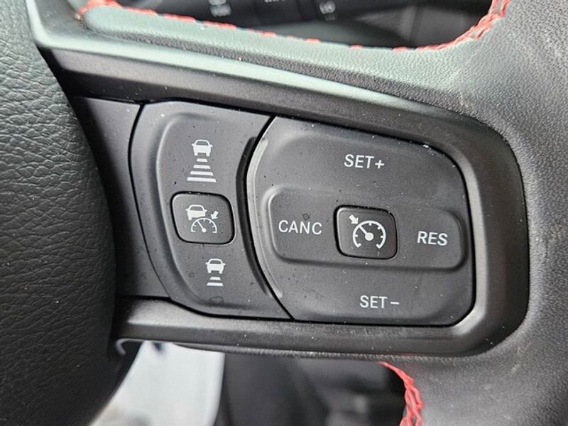 Used 2024 Jeep Wrangler Unlimited Rubicon w/ Technology Group image 24
