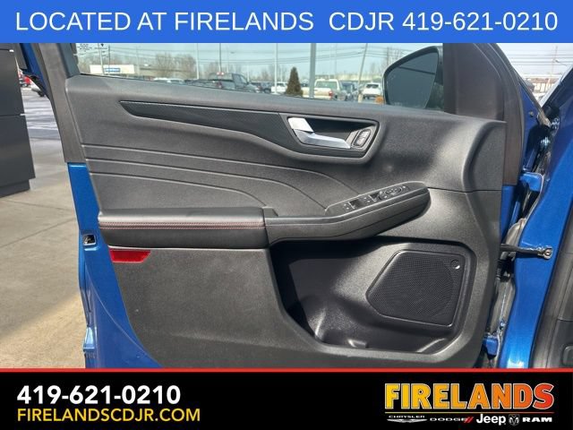 Used 2023 Ford Escape ST-Line Select AWD/4WD image 21