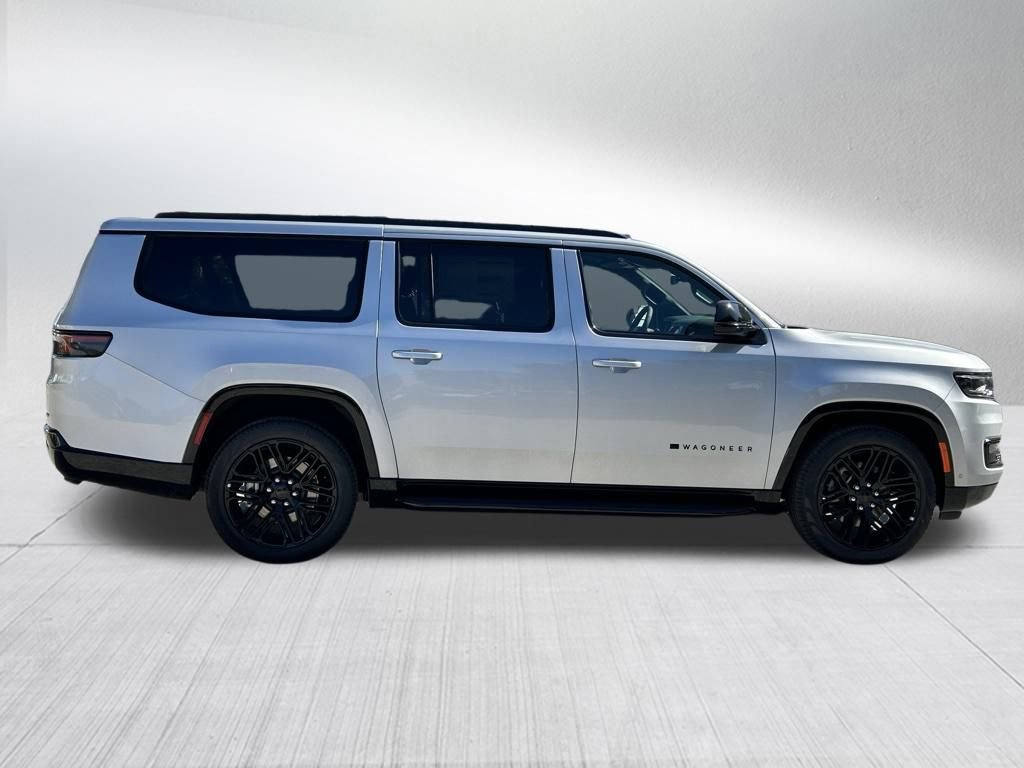 New 2025 Jeep Wagoneer L Series II w/ Premium Group I image 4
