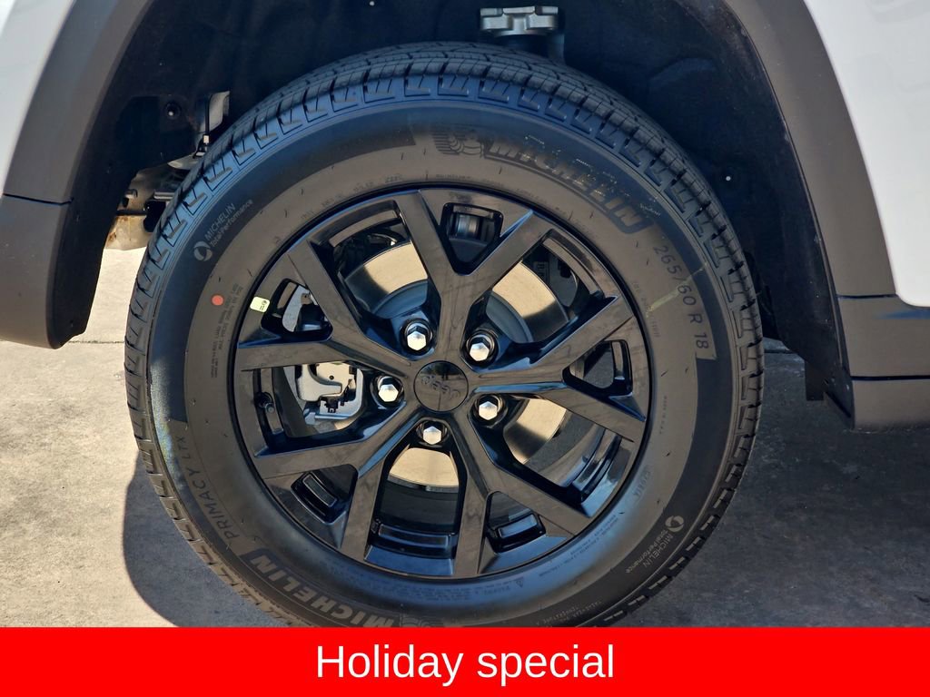 New 2025 Jeep Grand Cherokee Altitude image 38