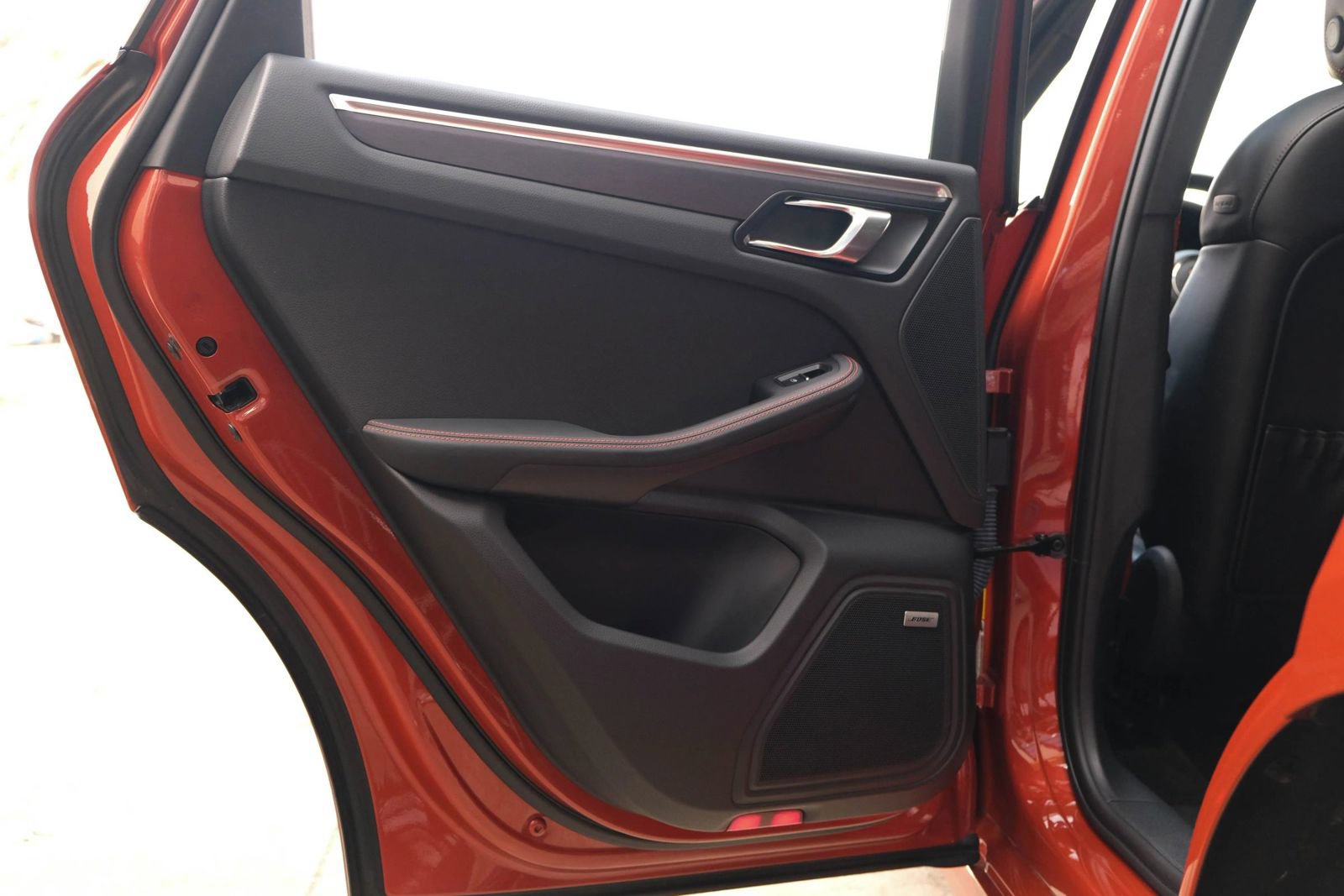 Used 2022 Porsche Macan GTS AWD/4WD image 19