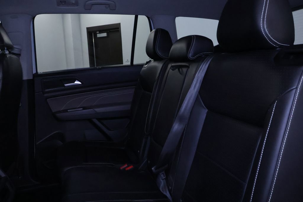 Used 2021 Volkswagen Atlas SEL R-Line image 17