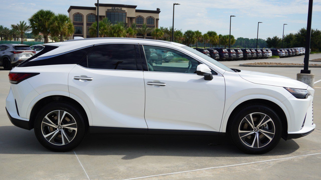 Certified 2024 Lexus RX 350h w/ Convenience Package AWD/4WD image 4